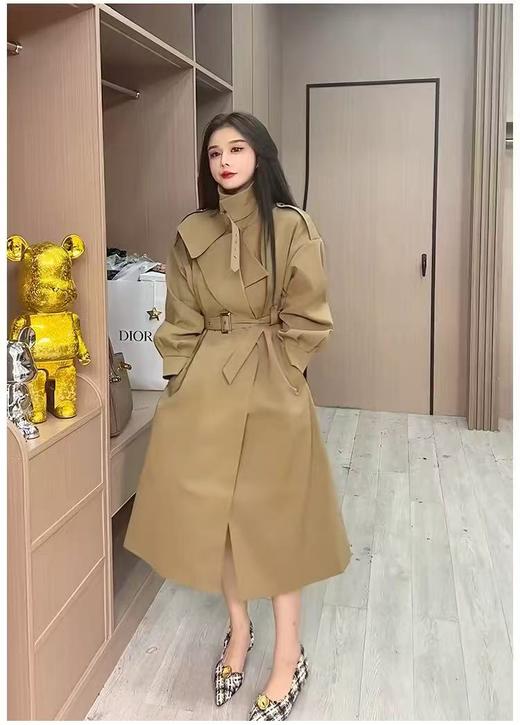 12.12错过没有！清货不退【秋上新】软料挺括有骨感风衣！！22167金属卡扣系带风衣长款-喜出 商品图8