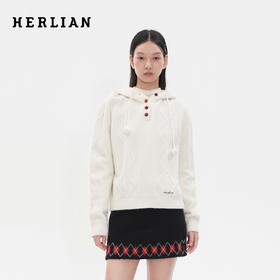 HERLIAN 2025年秋季新品女士黑红格子包扣设计连帽POLO针织衫