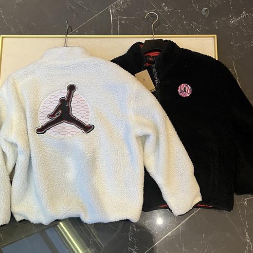 乔家羊羔绒标识立领拉链夹克外套（波哥黑色M码 蕾姐白色S） 商品图14