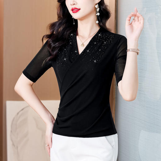 时尚气质交叉领钉珠设计上衣，百搭洋气显瘦小衫KQL-B12N2801 商品图2