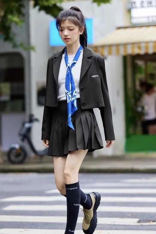 SEM/R森马 短款宽松百褶半裙刺绣套装 17056 商品图2