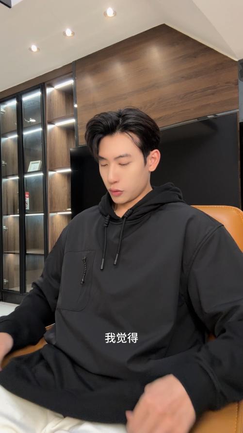 11302SDSA男士秋冬新款痞帅男装潮流纯色假两件连帽卫衣宽松百搭上衣 商品图0