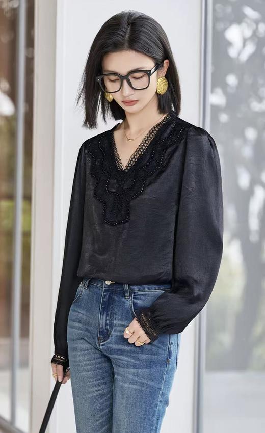 手工钉珠【秋上新】2636丝滑光泽顺滑手抓纹缎面长袖衫-喜出 商品图5