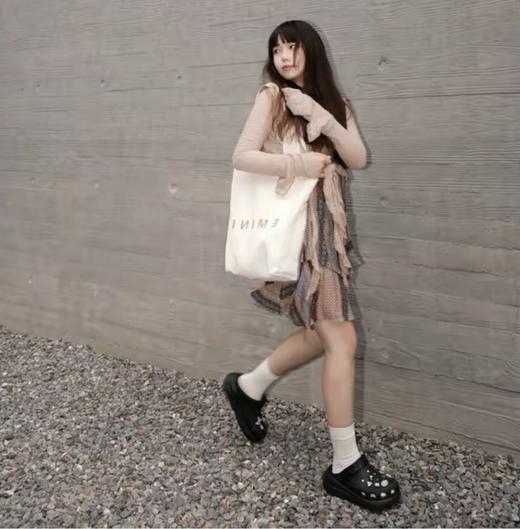 骆&驰 经典泡芙 厚底洞洞鞋 商品图3