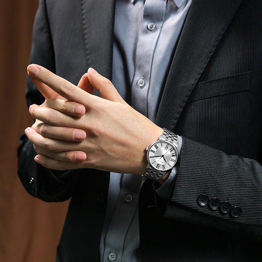 天梭Tissot卡森系列石英男表银盘钢带 T122.410.11.033.00 商品图4