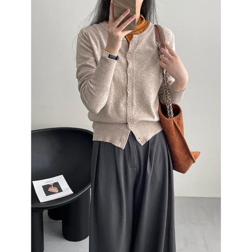 【秋冬圆领针织衫开衫】韩系温柔糯亲肤 宽松短款 外搭毛衣外套上衣  商品图9