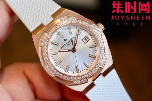 新品—随心所至，启幕无畏之行 VC江诗丹顿新款Overseas CC纵横四海女款系列1225v/1205v 女士石英腕表 商品图1