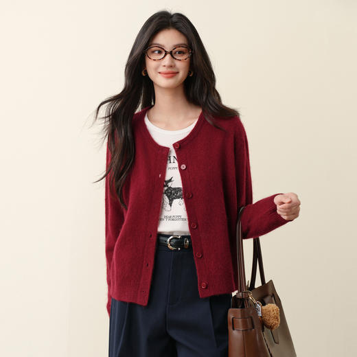 【严选】孟子义代言诗凡黎拉毛羊毛圆领针织开衫2025冬新款软糯舒适毛衣女7G9133001 商品图3