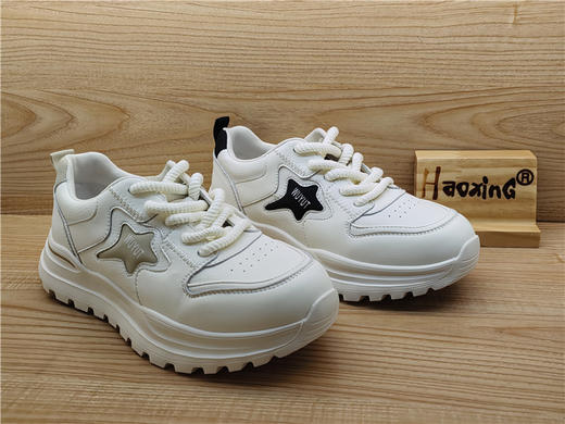 2024豪行春季新款正品真皮小白鞋时尚舒适圆头系带女单鞋24127201 商品图1