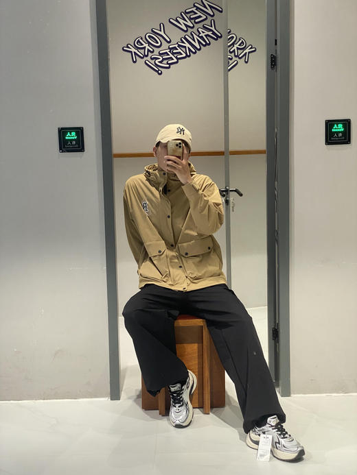 男女同款得物同步防风防水字母冲锋衣 商品图11