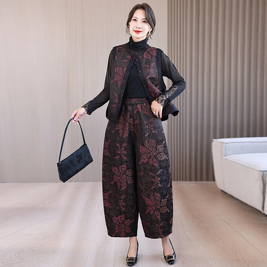 KQL422H8200 欧洲站2025秋季新款休闲百搭花苞阔腿裤女时尚洋气马甲两件套 商品图4