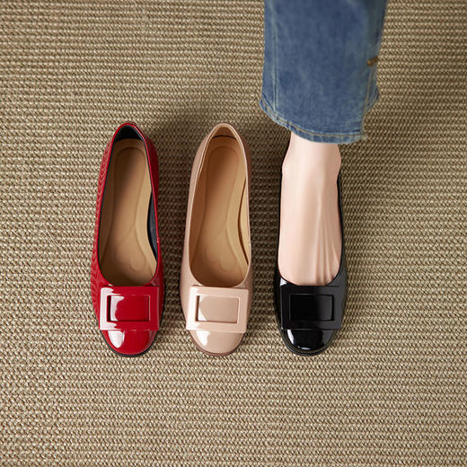 【预售5天】舒适百搭方扣浅口单鞋女圆头漆皮低跟工作鞋平底鞋女YS&A1820 商品图1