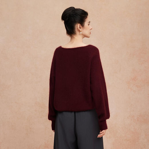 QG643斯尔丽2025新款含山羊绒V领柔软舒适女士纯色软糯高级针织衫上衣 商品图1