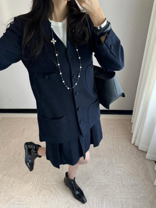 【高品质私服】【IC斜纹花呢中长大衣外套】合身版型 V领设计精准修饰颈线 视觉缩小脸部轮廓G1536-CC【无标出货 介意慎拍】 商品图1