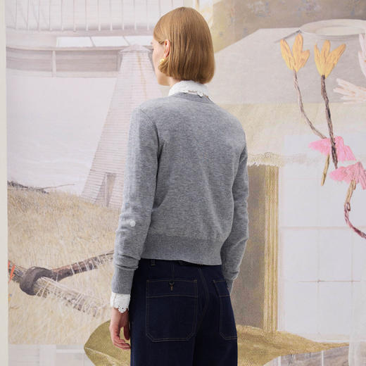 谜底针织开衫长袖2025冬季新品贝壳扣波点印花毛衣女254MZ1897 商品图2