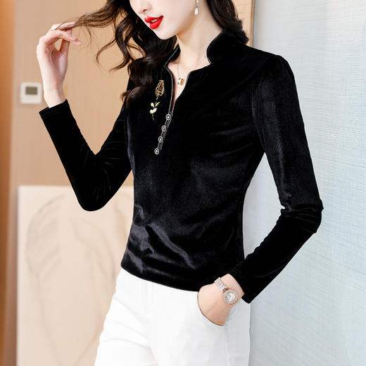 气质加绒打底衫女长袖2025秋冬新款性感V领修身金丝绒内搭小衫潮 商品图3