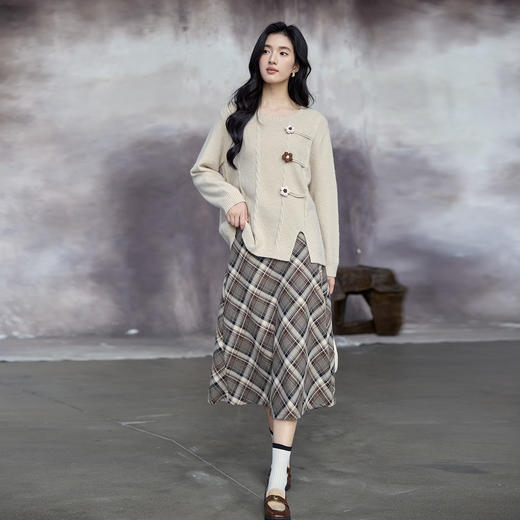 奢姿大码女装2025秋季气质复古格纹半身裙胖妹妹时尚经典风裙子9953335182 商品图4