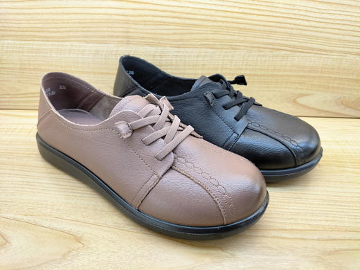 2024春季新款豪行真皮舒适女鞋24172205时尚平底软皮老年单鞋 商品图4