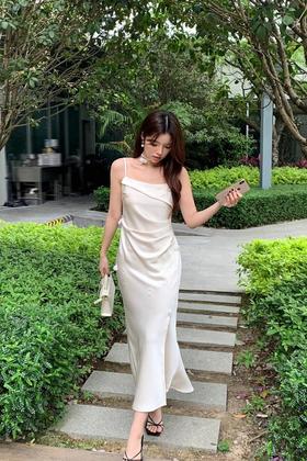 SIA SAYLOR 纯欲立体花朵吊带连衣裙 20458