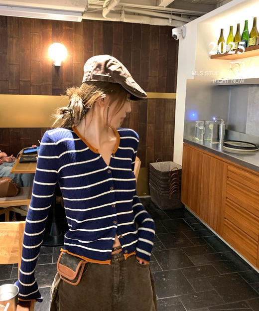 卷边条纹开衫 商品图1