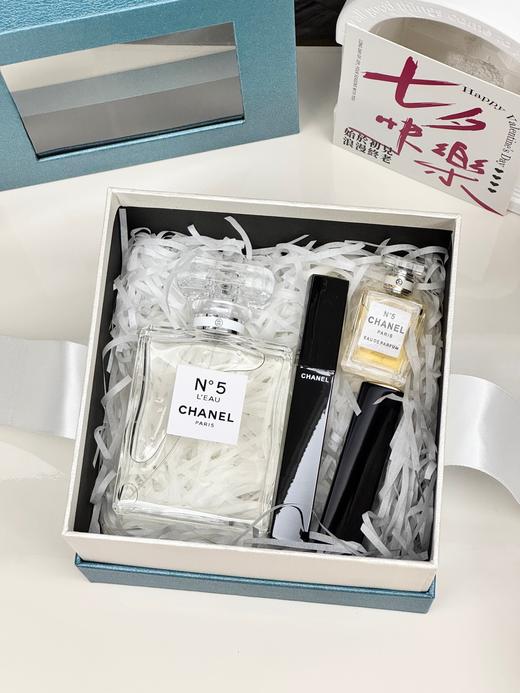 D091804白N5淡香水+彩妆蓝天窗蝴蝶礼盒礼物 商品图3