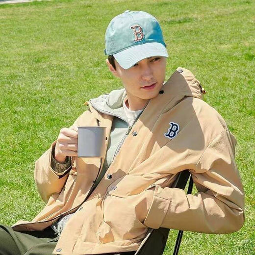 男女同款得物同步防风防水字母冲锋衣 商品图9