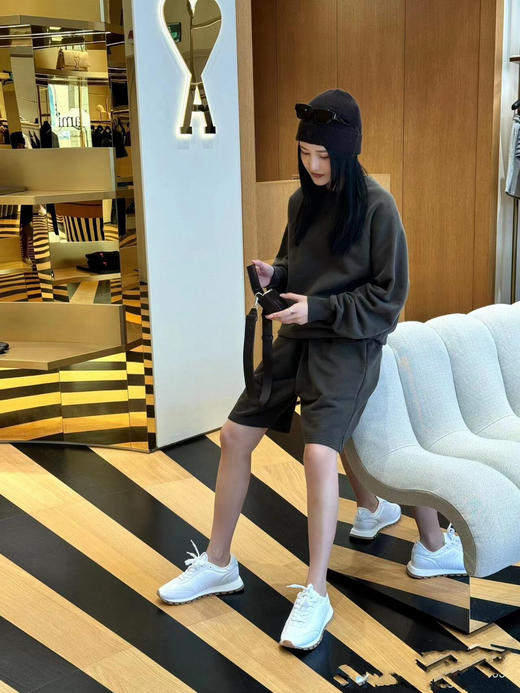 【开放日忙 秒杀价已调 直接拍】返场 AMI 25SS 爱心圆领卫衣 4色情侣款 商品图0