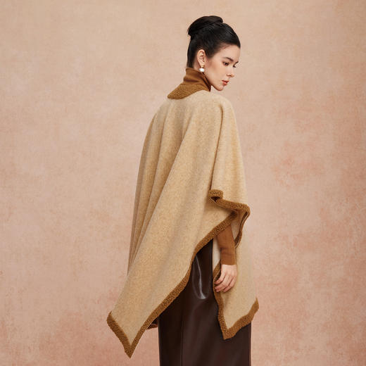 QG635斯尔丽25新款含羊毛净色秋冬高级感百搭披肩斗篷复古大气围巾 商品图1