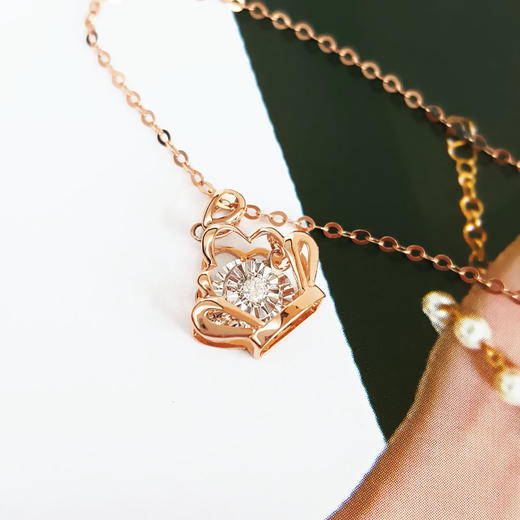 【天然正品】I DOAU750玫瑰金时尚设计款皇冠造型钻石吊坠项链女士060925NJS26现售价：1280特价 商品图2