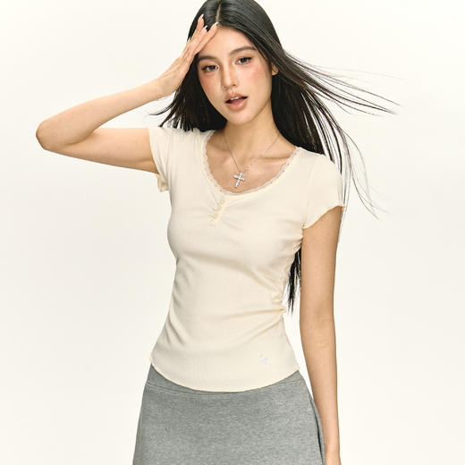 Ariseism 美式复古设计感奶黄色蕾丝边边短袖t恤女夏季新款 商品图3