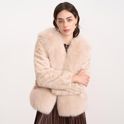 EITIE爱特爱优雅奢华貂皮皮草气质V领复古精致外套2025冬季新款D2593913X 商品图1