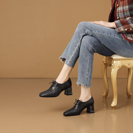 【预售5天】法式复古真皮编织系带小皮鞋女春秋新款粗跟方头深口单鞋高跟女鞋HY&H3721 商品图4