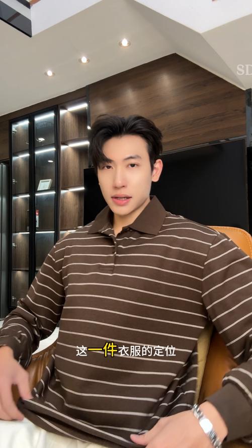 T633SDSA男士秋冬新款痞帅男装简约撞色条纹polo领长袖卫衣百搭宽松 商品图0