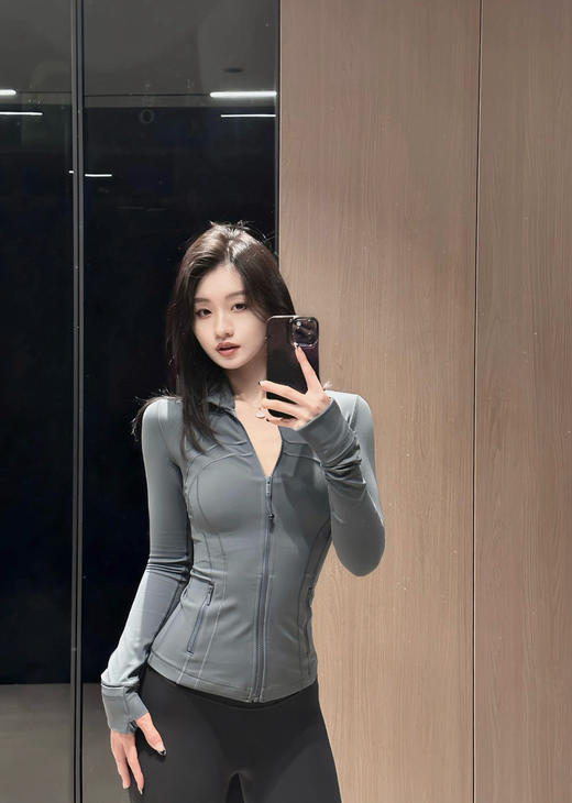 渠道货 只换码！露露 𝐝𝐞𝐟𝐢𝐧𝐞立领瑜伽外套（ZG*MM） 商品图4