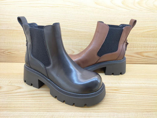 豪行正品2023秋冬新款23412656女短靴牛皮低跟时尚瘦瘦马丁靴单靴 商品图3