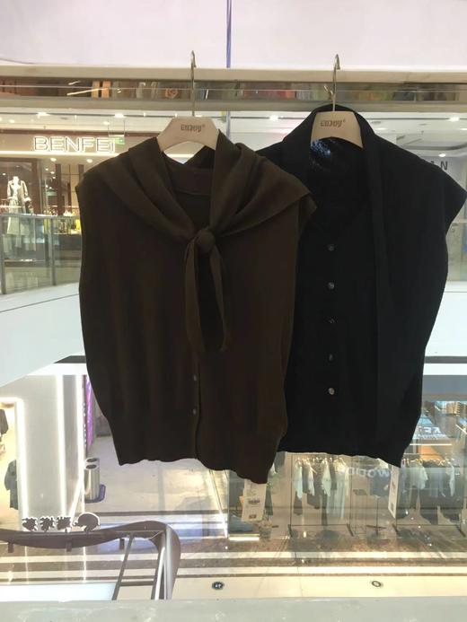 【门店同款】ENJOY秋季“光阴序语”V领披肩针织上衣 164894178 商品图2