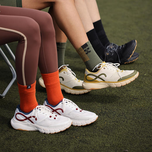 fajo花椒星球爆款鞋子专场 | 颜值暴击的“运动鞋”，社交平台人气爆表 商品图2