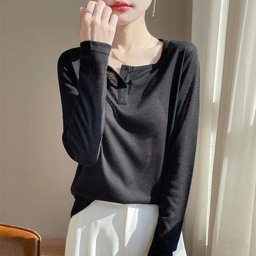 奥伊米时尚百搭女100%天丝初秋V领圆领气质薄款长袖打底衫 商品图3