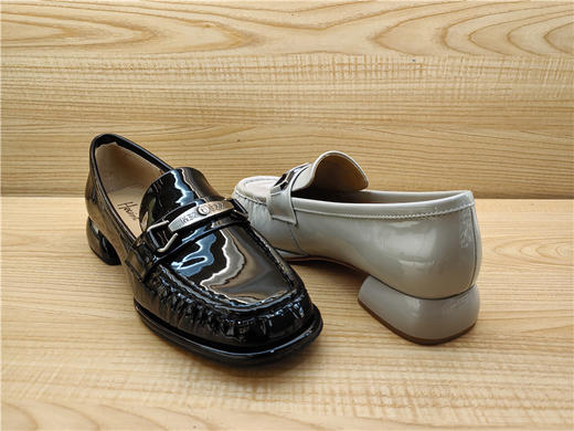 2024年豪行春季新款正品真皮时尚舒适百搭低跟浅口女单鞋24126411 商品图2