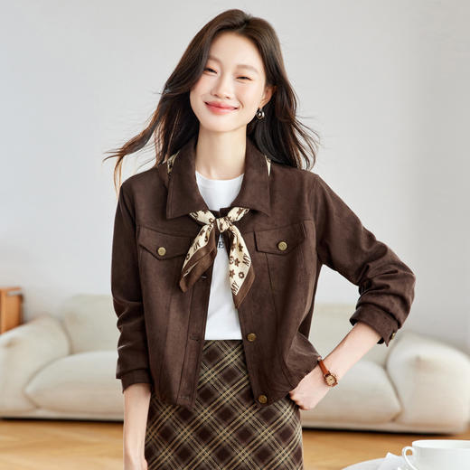 QL8353外套2025新款小个子短款长袖巨好看的上衣配丝巾装饰机车夹克外搭 商品图0