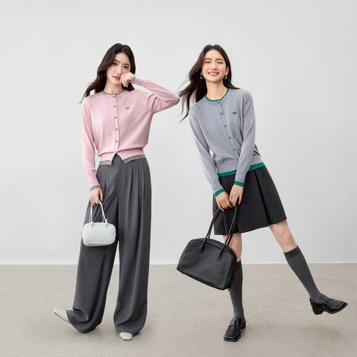 【内购】【爱心刺绣】都市爱心刺绣拼接撞色领收口袖单排扣超弹针织衫-W53HD3392 商品图2