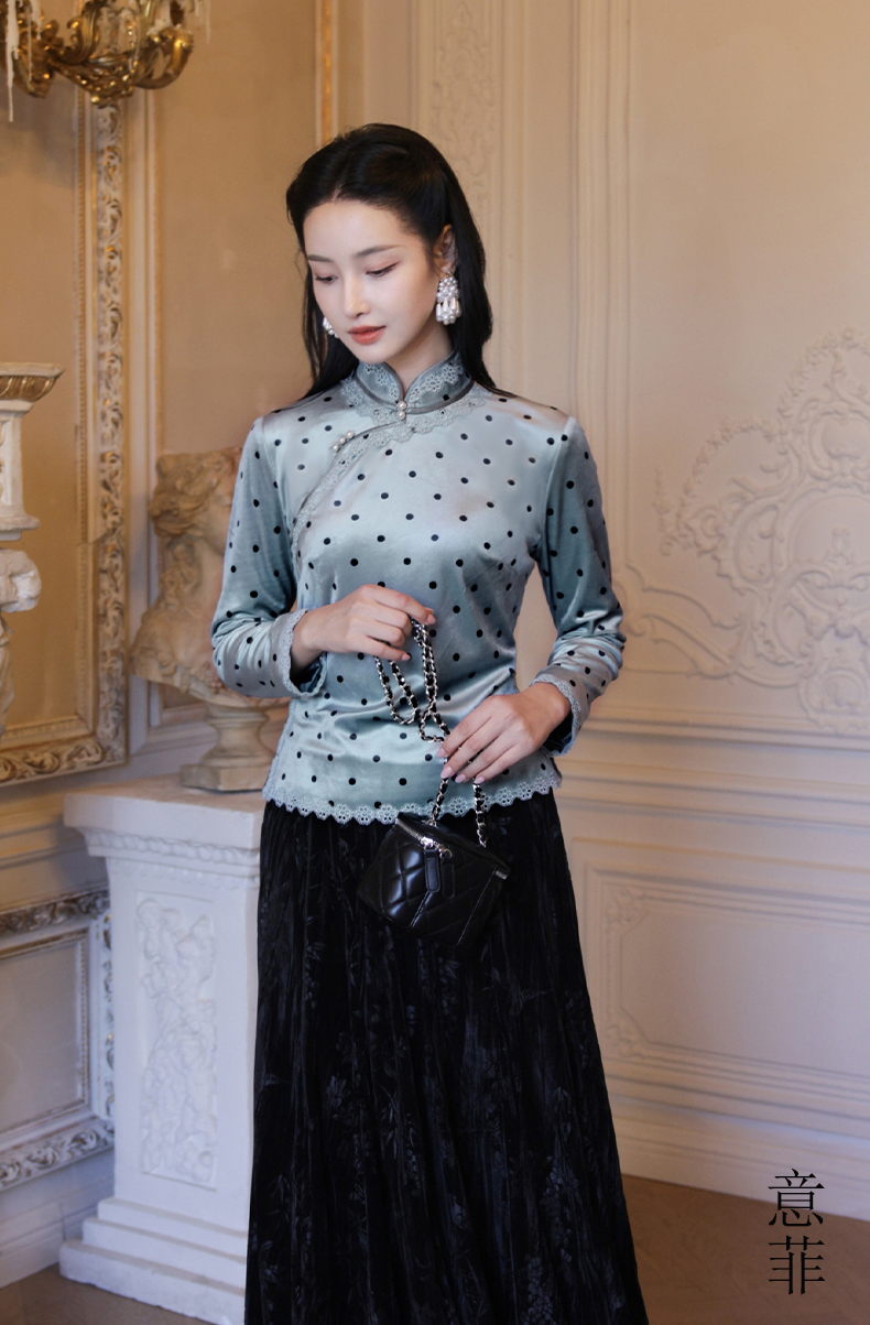 逸红颜明月优选#优雅丝绒波点上衣『意菲』复古丝绒邂逅经典波点，刘亦菲同款新中式浪漫