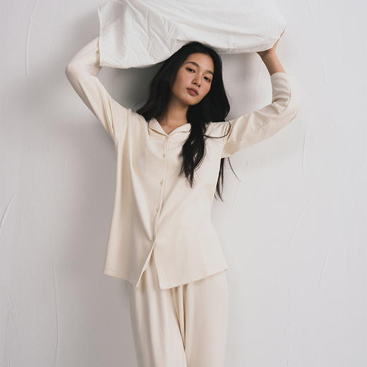 【2025秋冬新品】海藻原纱纤维・翻领家居服套装 防螨保湿双面磨毛睡衣 纽扣开衫开叉设计感简约可外穿 商品图0