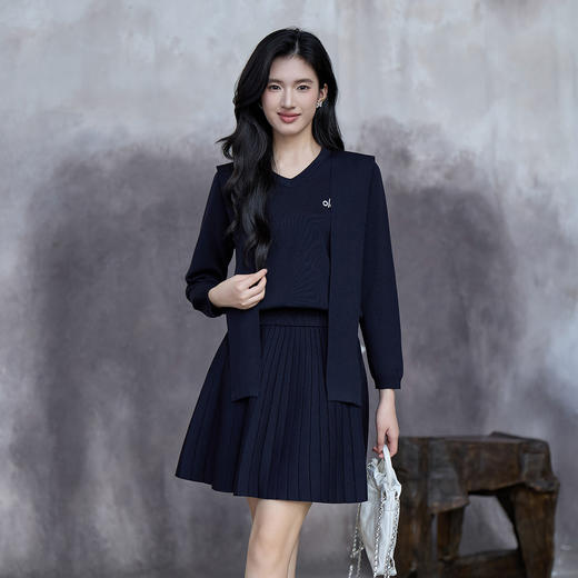 奢姿大码女装2025秋季减龄蝴蝶结海军领两件套胖妹妹时尚针织套装9853994275AB 商品图1