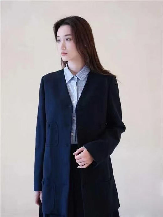 【高品质私服】【IC斜纹花呢中长大衣外套】合身版型 V领设计精准修饰颈线 视觉缩小脸部轮廓G1536-CC【无标出货 介意慎拍】 商品图5