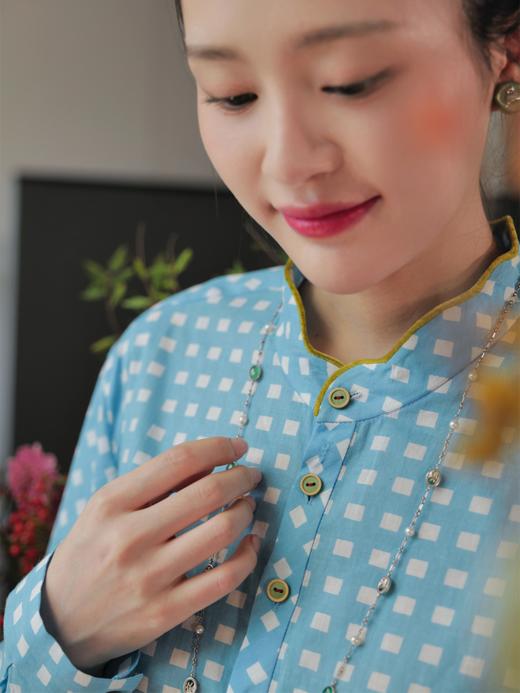 斜阳烟翠 印度 不完美格纹织布 花瓣领丝绒饰 点彩衬衫 山林曦照 商品图1