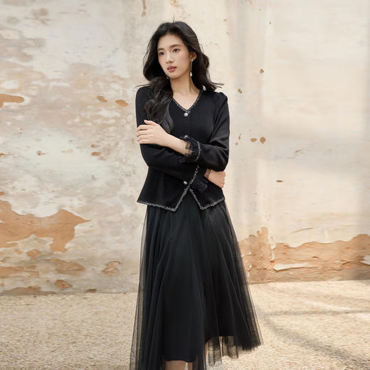 奢姿大码女装2025秋季减龄花边设计V领衬衫胖妹妹时尚百搭上衣9953194269 商品图2