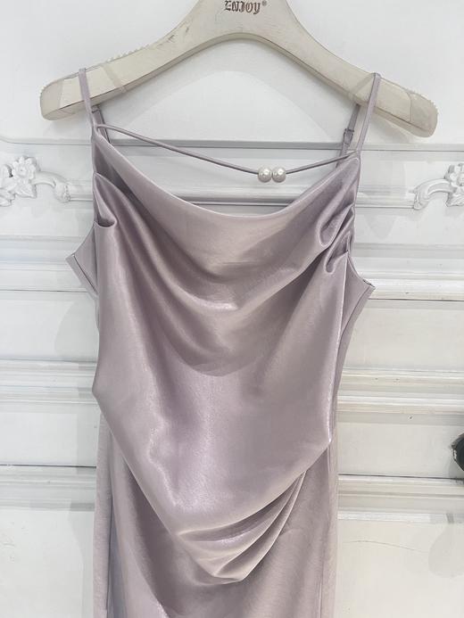 【门店同款】ENJOY秋季“谧色花颂”流光漫步吊带裙 164246592 商品图3