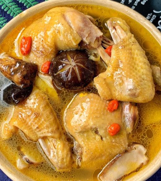 🔥中秋限时送乌鸡1只➕人参2支+滋补包2🎉89.9元️抢2只‼️『港点湾林间散养黄油老母鸡』😋 双重福利超给力❗正宗散养720天谷饲走地鸡🔸 每只1000g大克重❗️ 商品图0