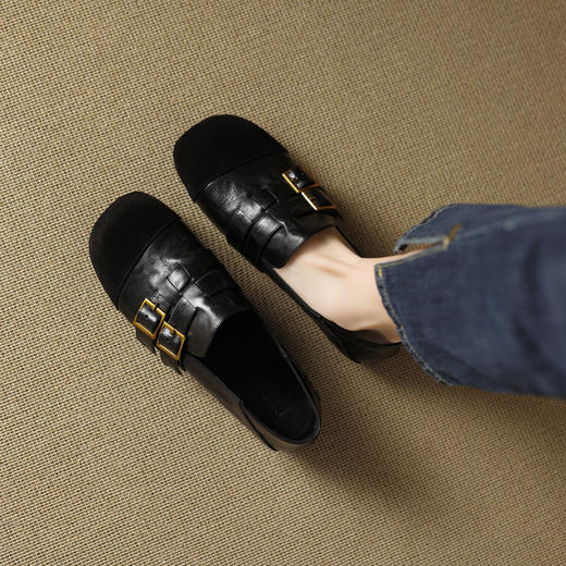 【预售5天】复古巨好穿平跟真皮羊皮单鞋女圆头深口皮带扣拼色女鞋四季百搭SSS&S9172 商品图4